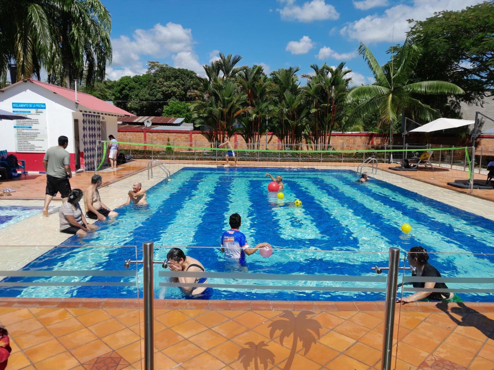 Hotel Campestre Las Palmas Sas Вильявисенсио Экстерьер фото