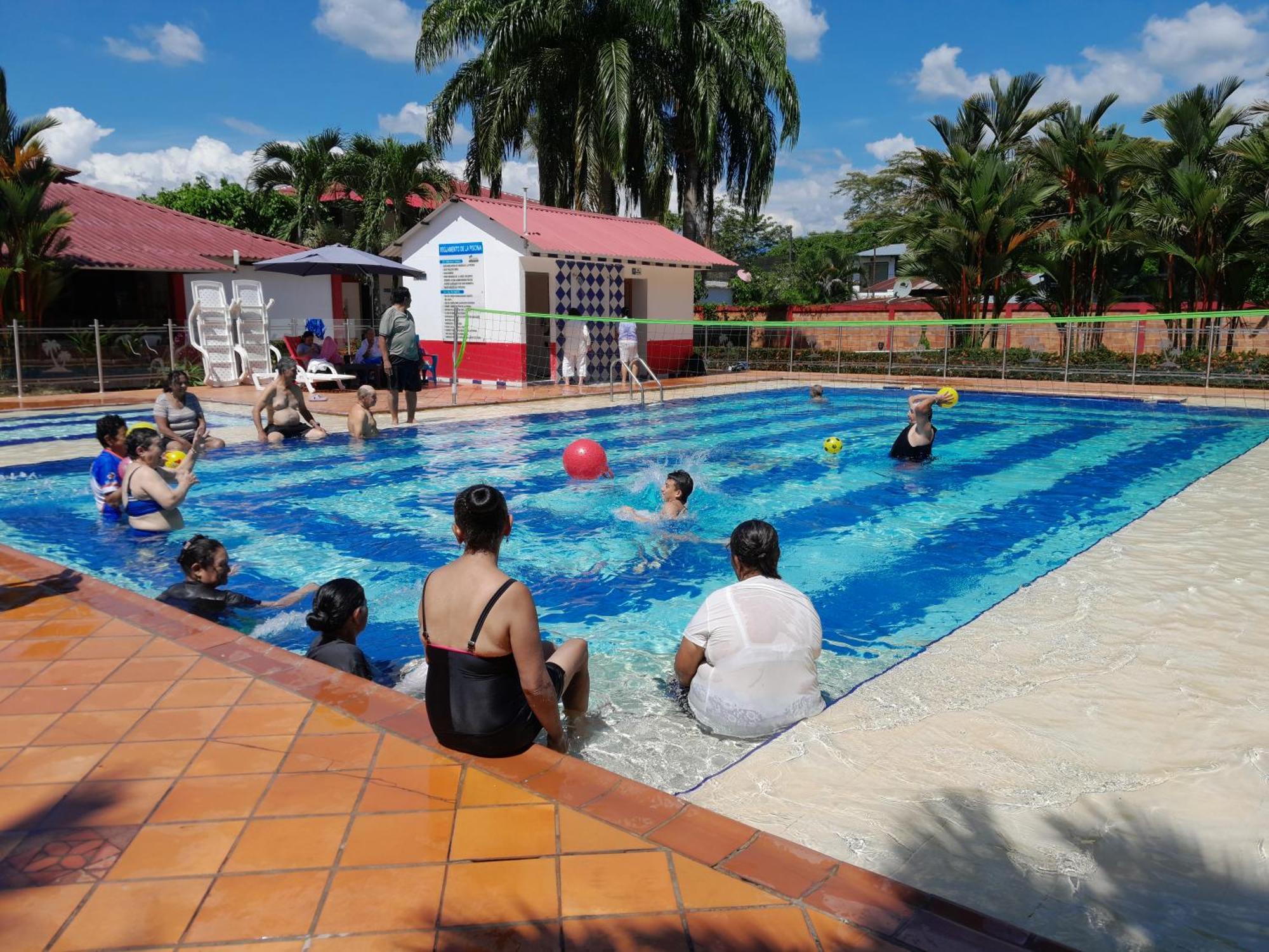 Hotel Campestre Las Palmas Sas Вильявисенсио Экстерьер фото